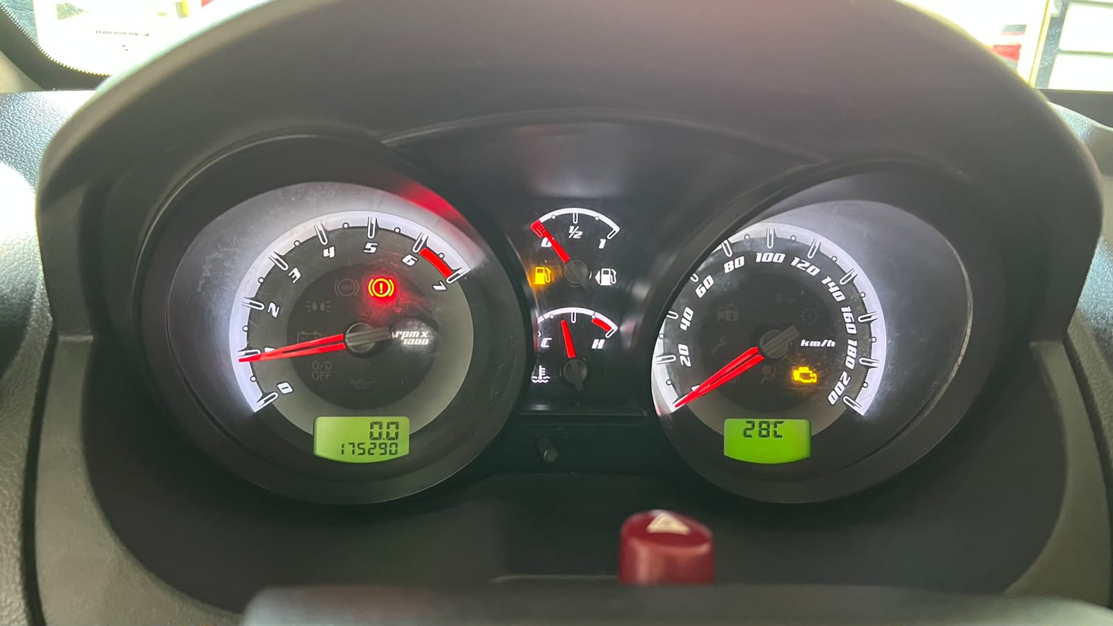 Ford Fiesta Sedan 2014 em Uberaba, foto 4