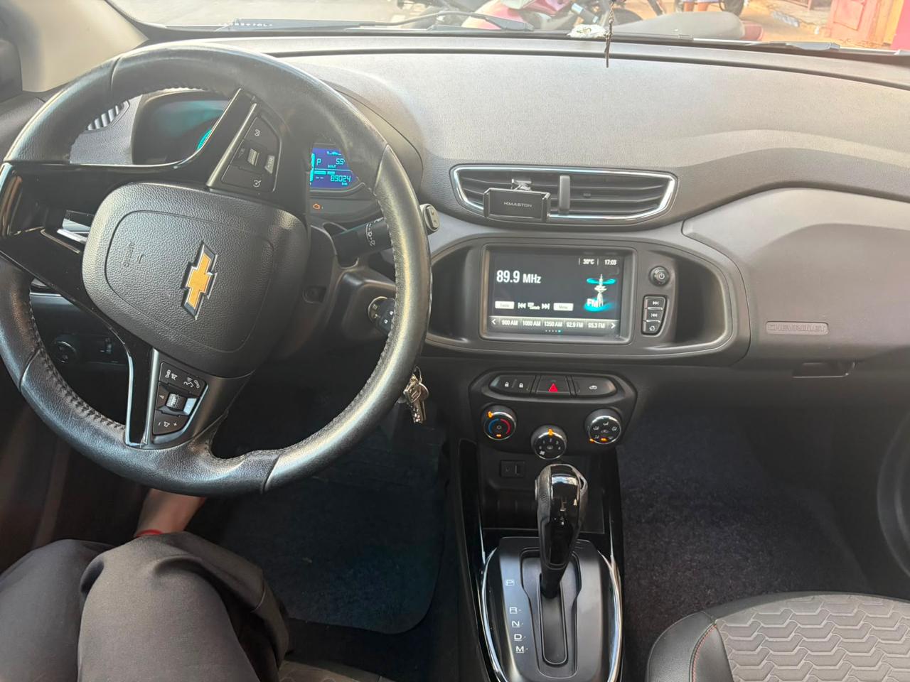 Chevrolet Onix LTZ 2018 em Uberaba, foto 5