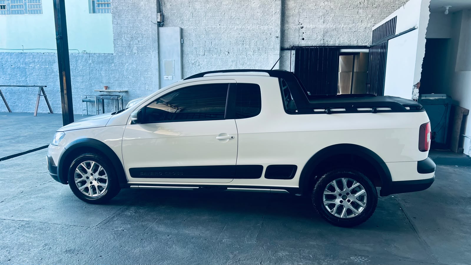 Volkswagen Saveiro Cross CE 2015 em Uberaba, foto 16